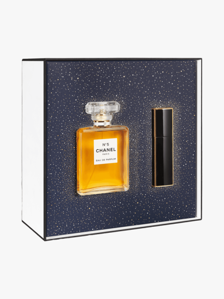 Chanel Nยฐ5 Eau de Parfum Twist and Spray Set in a white box on a light gray background